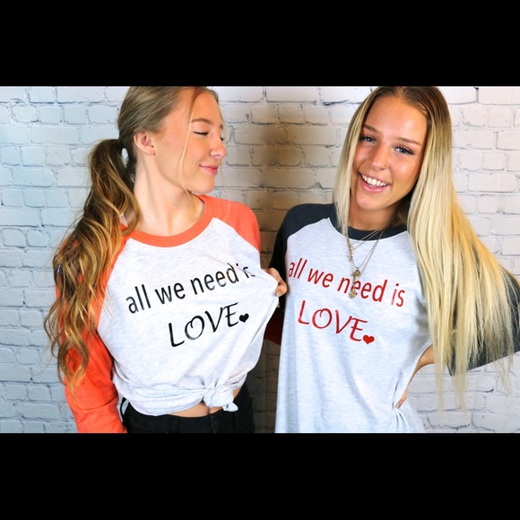 All we need is 🖤 Grapgic Raglan Tees - Picture 7 of 7